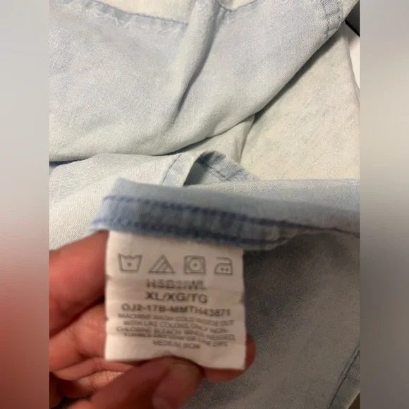 X-Large Vintage denim button up shirt - Picture 2 of 5